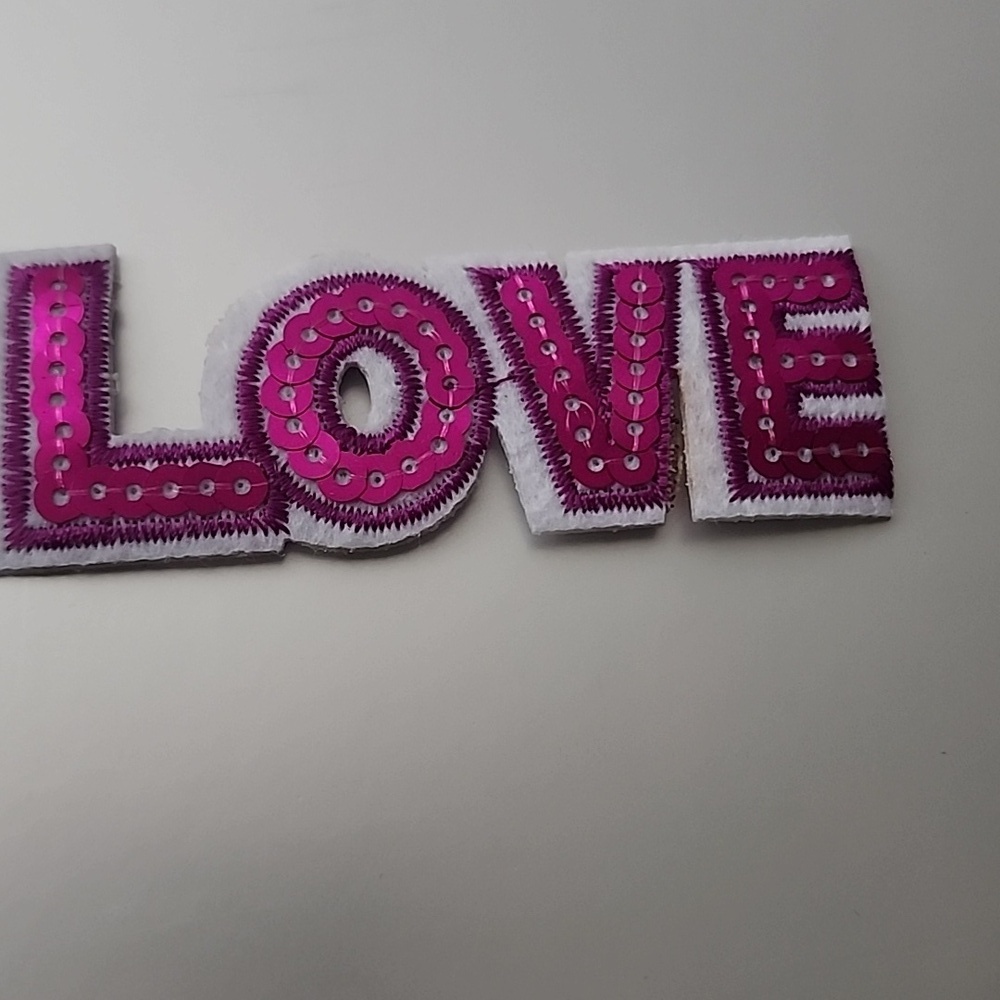 SPARKLE SEQUINS LOVE IRON ON PATCH